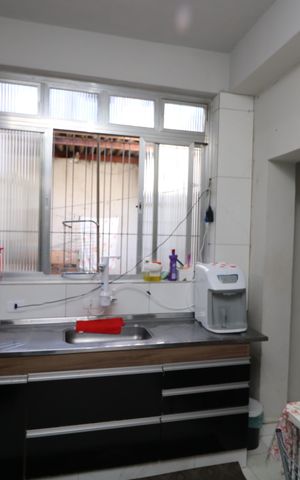 Casa à venda com 130m², 3 quartos e 4 vagasCozinha C2