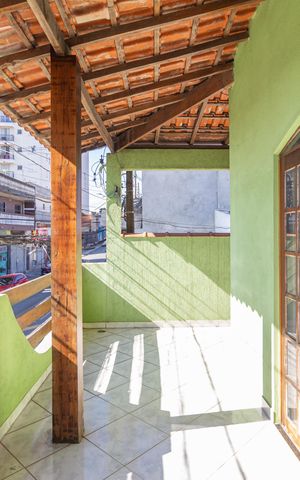 Casa à venda com 300m², 4 quartos e 2 vagas Casa à venda com 300m², 4 quartos e 2 vagasÁrea Gourmet - Sacada