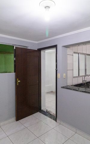 Casa à venda com 300m², 4 quartos e 2 vagas Casa à venda com 300m², 4 quartos e 2 vagasEdícula - Sala