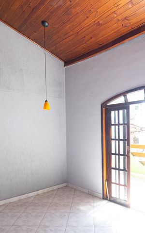 Casa à venda com 300m², 4 quartos e 2 vagas Casa à venda com 300m², 4 quartos e 2 vagasÁrea Gourmet - Sala/Cozinha