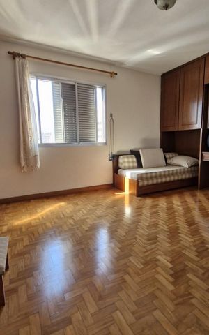Apartamento à venda com 188m², 4 quartos e 2 vagas Apartamento à venda com 188m², 4 quartos e 2 vagasQuarto 2