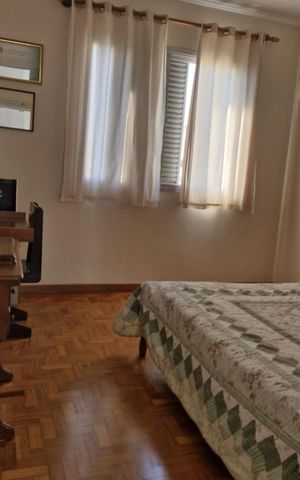 Apartamento à venda com 188m², 4 quartos e 2 vagas Apartamento à venda com 188m², 4 quartos e 2 vagasQuarto 3