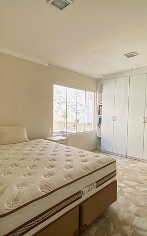 Casa à venda com 200m², 4 quartos e 2 vagas Casa à venda com 200m², 4 quartos e 2 vagasSuite 3