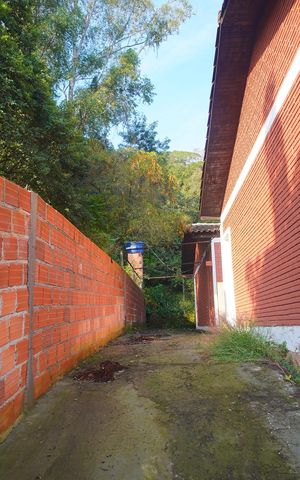 Casa para alugar com 200m², 2 quartos e 2 vagasGaragem