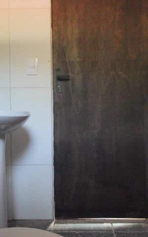Casa para alugar com 200m², 2 quartos e 2 vagasBanheiro