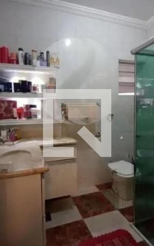 Casa para alugar com 170m², 4 quartos e 4 vagas