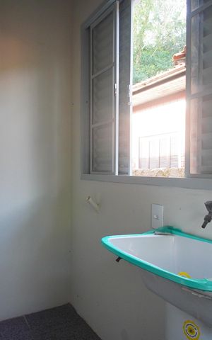 Casa para alugar com 200m², 2 quartos e 2 vagasÁrea de Serviço