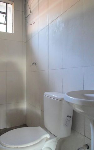 Casa para alugar com 200m², 2 quartos e 2 vagasBanheiro
