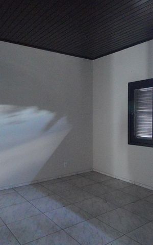 Casa para alugar com 200m², 2 quartos e 2 vagasSala