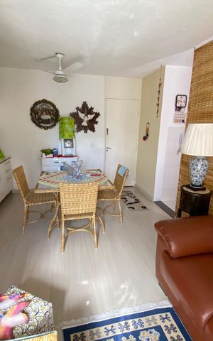 Apartamento à venda com 48m², 2 quartos e 1 vaga Apartamento à venda com 48m², 2 quartos e 1 vagaSala