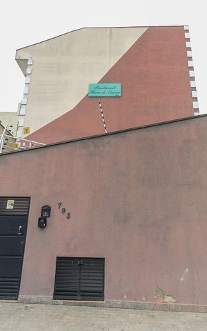 Casa de condomínio à venda com 72m², 2 quartos e 1 vagaFachada