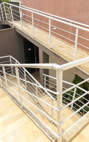 Casa de condomínio à venda com 72m², 2 quartos e 1 vagaÁrea comum