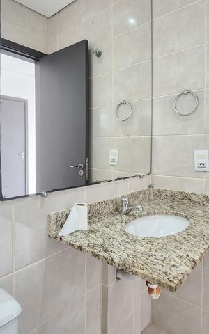 Casa de condomínio para alugar com 97m², 3 quartos e 2 vagasBanheiro da Suíte