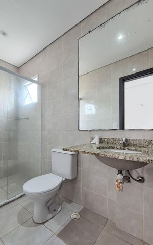 Casa de condomínio para alugar com 97m², 3 quartos e 2 vagasBanheiro da Suíte