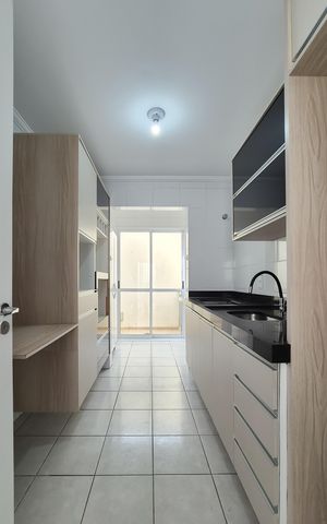 Casa de condomínio para alugar com 97m², 3 quartos e 2 vagasCozinha - Armários