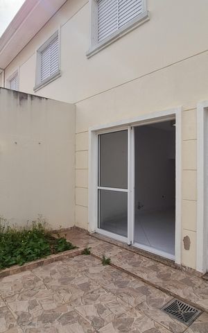 Casa de condomínio para alugar com 97m², 3 quartos e 2 vagasQuintal