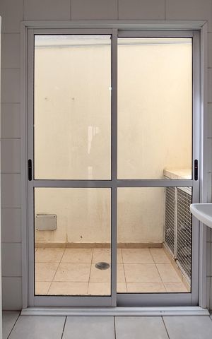 Casa de condomínio para alugar com 97m², 3 quartos e 2 vagasÁrea de Serviço