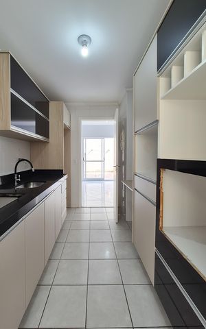 Casa de condomínio para alugar com 97m², 3 quartos e 2 vagasCozinha - Armários