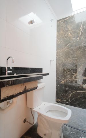 Casa à venda com 134m², 3 quartos e 3 vagasBanheiro Social