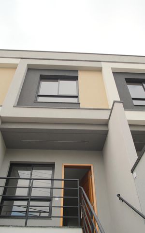Casa à venda com 134m², 3 quartos e 3 vagasFrente da Casa