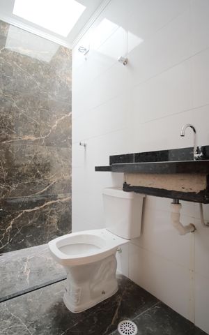 Casa à venda com 134m², 3 quartos e 3 vagasBanheiro da Suíte