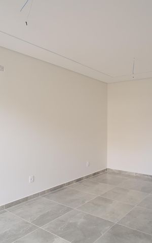 Casa à venda com 134m², 3 quartos e 3 vagasSala