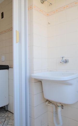 Apartamento à venda com 56m², 2 quartos e 1 vagaÁrea de Serviço