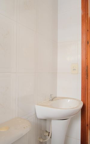 Casa de condomínio à venda com 58m², 2 quartos e 1 vagaBanheiro da Suíte 2