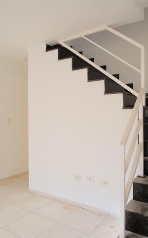 Casa de condomínio à venda com 58m², 2 quartos e 1 vagaSala