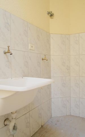 Casa de condomínio à venda com 58m², 2 quartos e 1 vagaÁrea de Serviço
