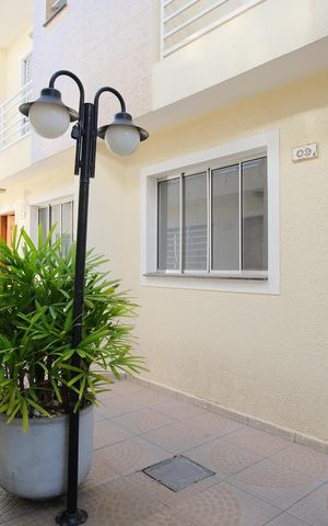 Casa de condomínio à venda com 70m², 2 quartos e 1 vagaÁrea comum