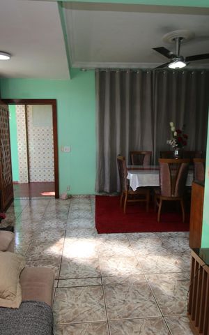 Casa à venda com 180m², 3 quartos e 3 vagasSala