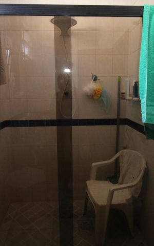 Casa à venda com 180m², 3 quartos e 3 vagasBanheiro 2