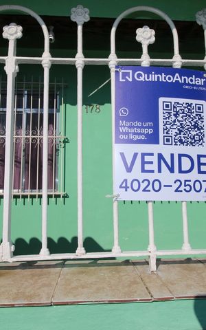 Casa à venda com 180m², 3 quartos e 3 vagasPlaca