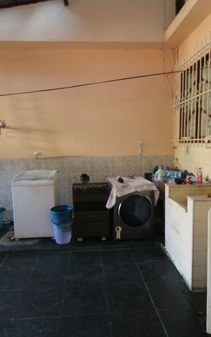 Casa à venda com 180m², 3 quartos e 3 vagasÁrea de Serviço