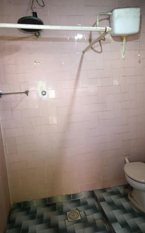 Casa à venda com 180m², 3 quartos e 3 vagasBanheiro de Serviço