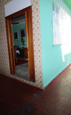 Casa à venda com 180m², 3 quartos e 3 vagasGaragem
