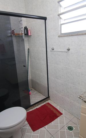Casa à venda com 180m², 3 quartos e 3 vagasBanheiro 1