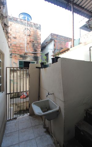 Casa à venda com 150m², 3 quartos e 1 vagaÁrea de Serviço