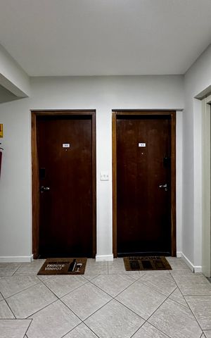 Apartamento à venda com 54m², 2 quartos e 1 vaga Apartamento à venda com 54m², 2 quartos e 1 vagaHall Apartamento