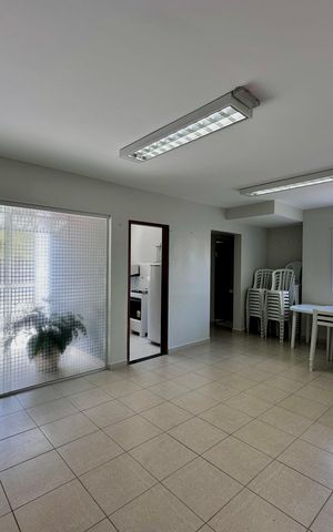 Apartamento à venda com 54m², 2 quartos e 1 vaga Apartamento à venda com 54m², 2 quartos e 1 vagaÁrea comum - Salão de festas