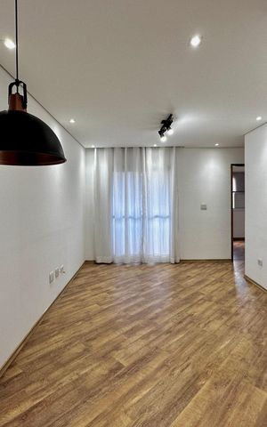 Apartamento à venda com 54m², 2 quartos e 1 vaga Apartamento à venda com 54m², 2 quartos e 1 vagaSala