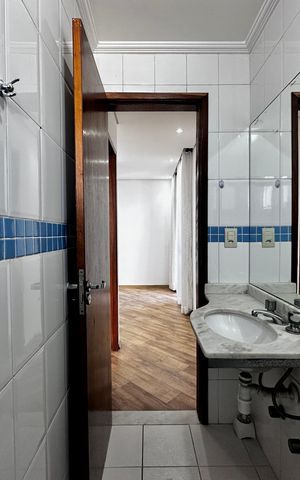 Apartamento à venda com 54m², 2 quartos e 1 vaga Apartamento à venda com 54m², 2 quartos e 1 vagaBanheiro Social