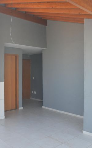 Apartamento à venda com 100m², 2 quartos e 1 vagaÁrea de Serviço