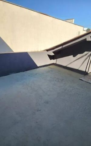 Casa à venda com 400m², 2 quartos e 2 vagas Casa à venda com 400m², 2 quartos e 2 vagasQuintal