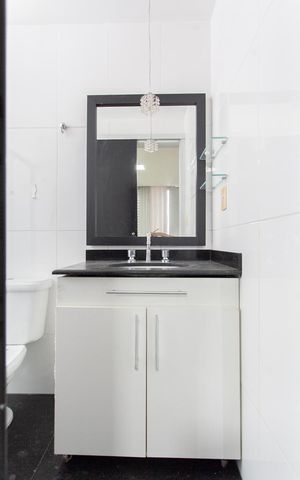 Apartamento para alugar com 257m², 4 quartos e 5 vagas Apartamento para alugar com 257m², 4 quartos e 5 vagasBanheiro da Suíte