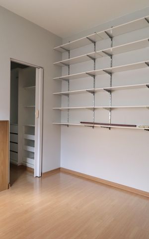 Casa de condomínio para alugar com 316m², 4 quartos e 4 vagasQuarto 2 - Suíte