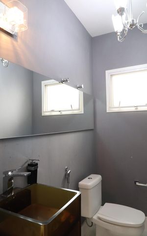 Casa de condomínio para alugar com 316m², 4 quartos e 4 vagasLavabo