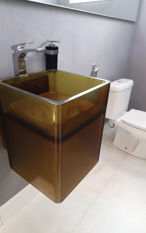 Casa de condomínio para alugar com 316m², 4 quartos e 4 vagasLavabo