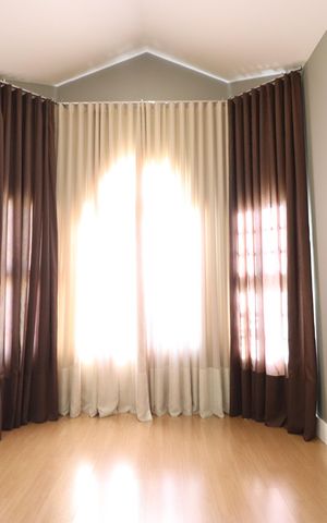 Casa de condomínio para alugar com 316m², 4 quartos e 4 vagasSala 1